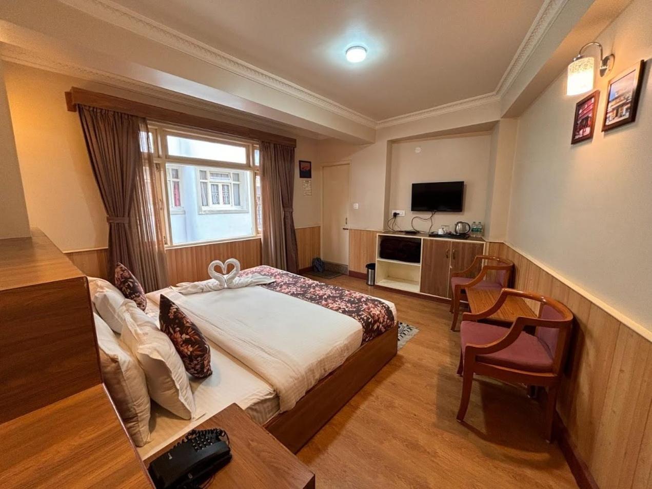 فندق Serenity Taksa Palace دارجيلنغ المظهر الخارجي الصورة