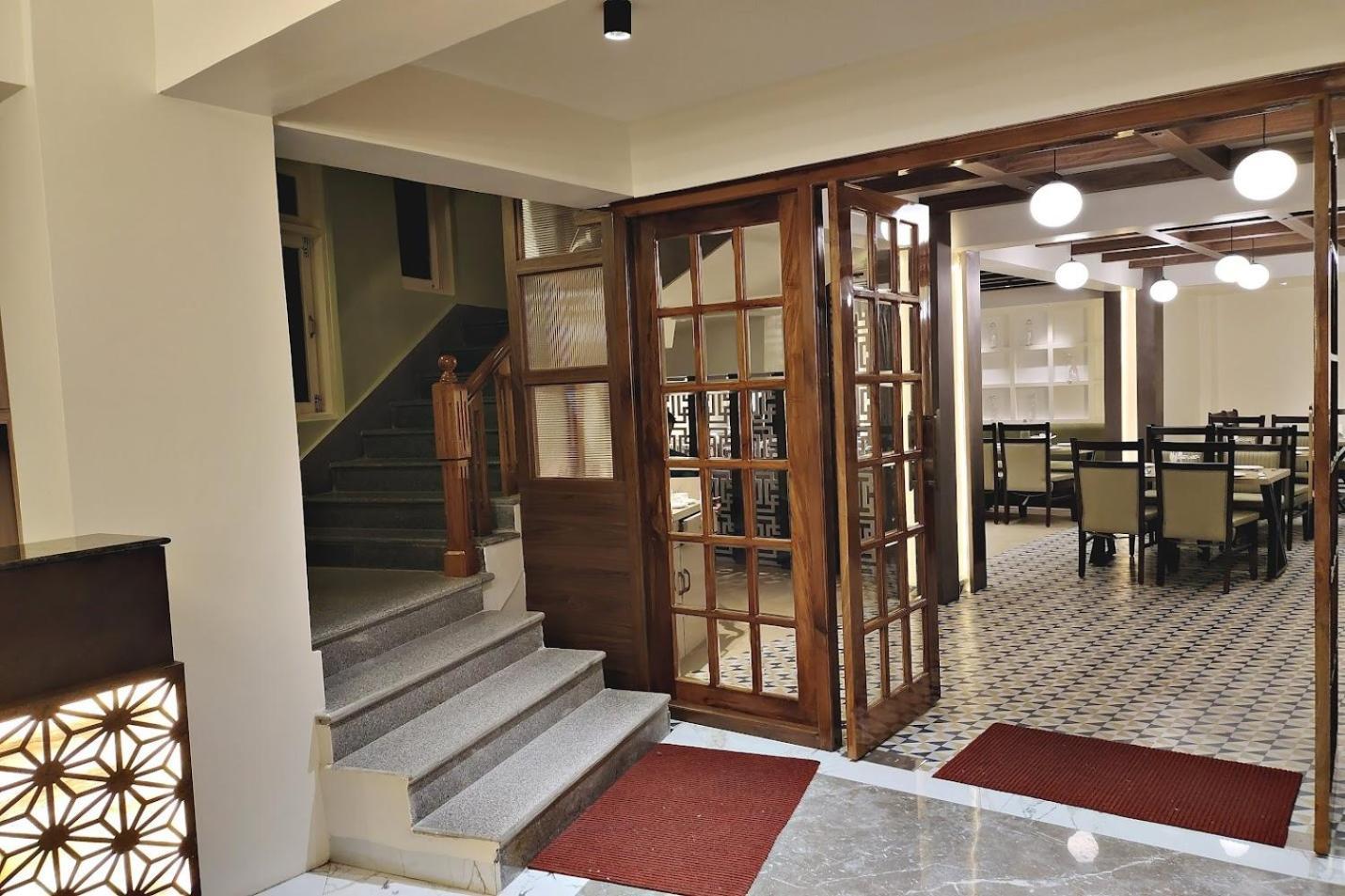 فندق Serenity Taksa Palace دارجيلنغ المظهر الخارجي الصورة
